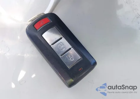 2011 Mitsubishi Outlander Se z USA, uszkodzony, nr VIN JA4AS3AW4BU017831